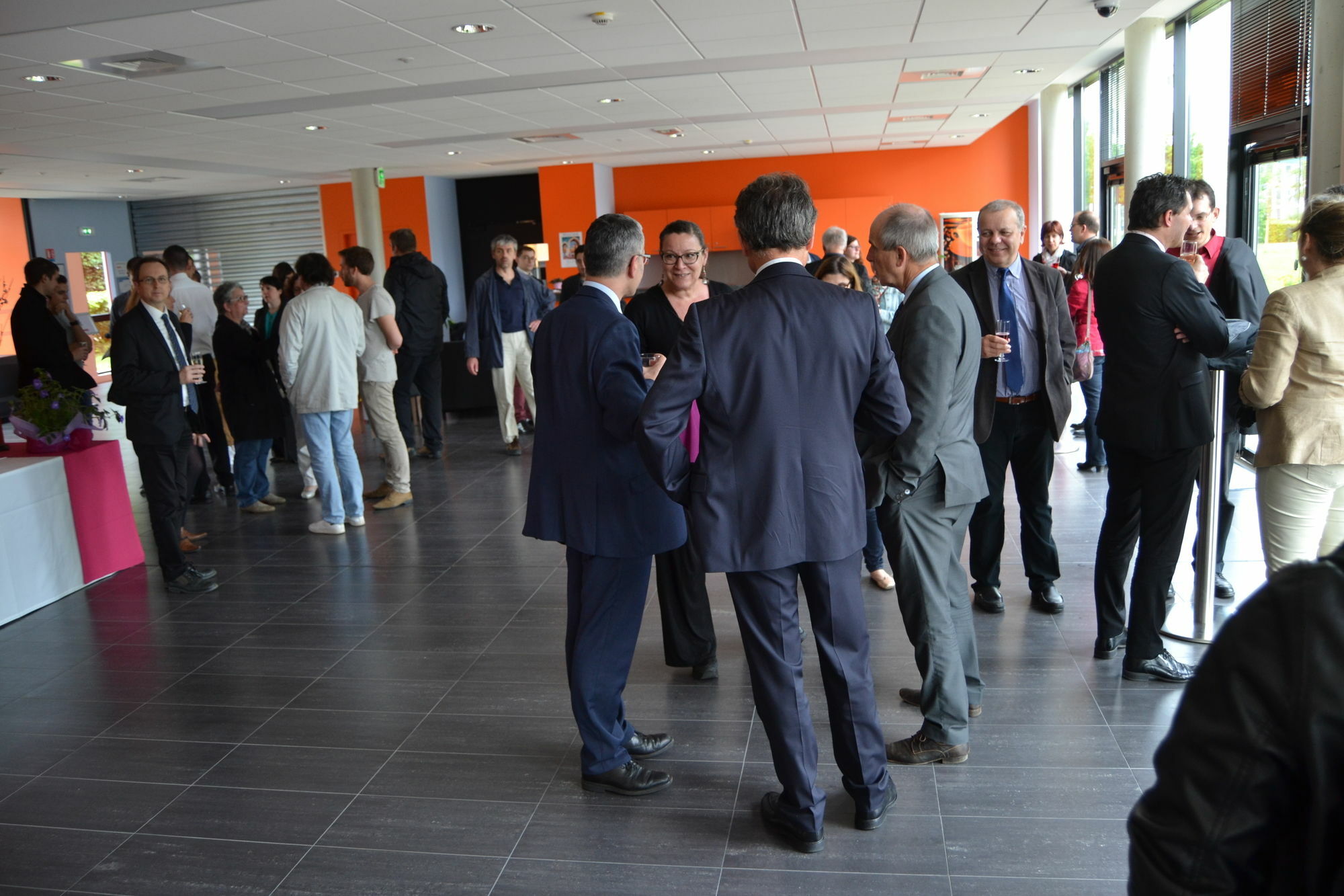 Adonis Dijon Maison Internationale Buitenkant foto
